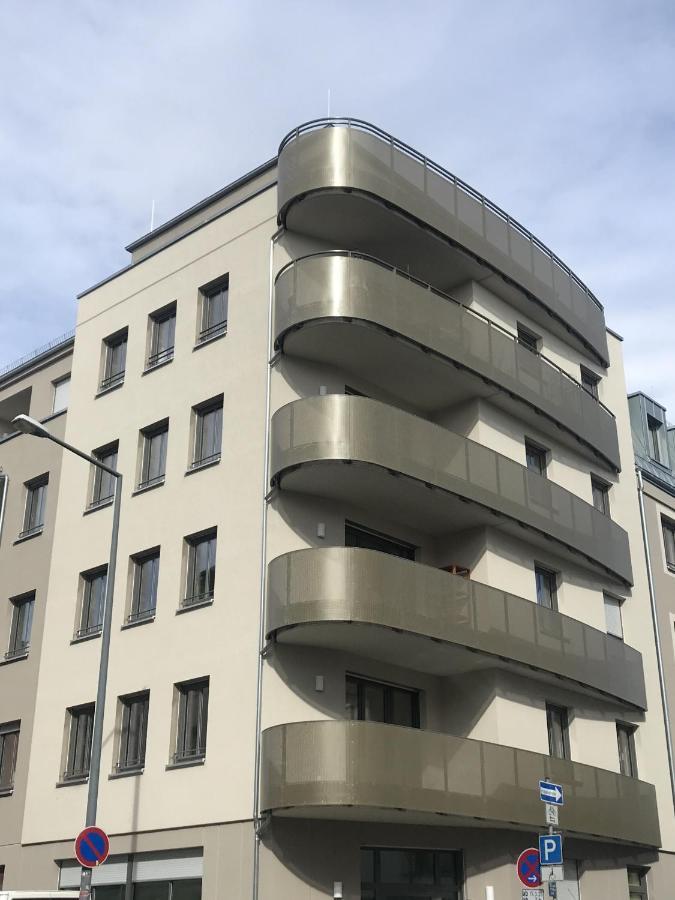 Tiny Apartment Spring Дрезден Экстерьер фото